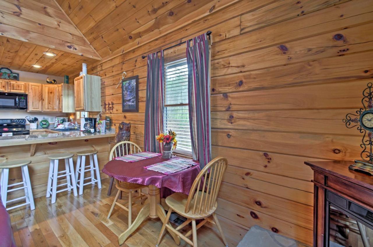 Bryson City Vacation Rental With Hot Tub And Fire Pit! Екстер'єр фото